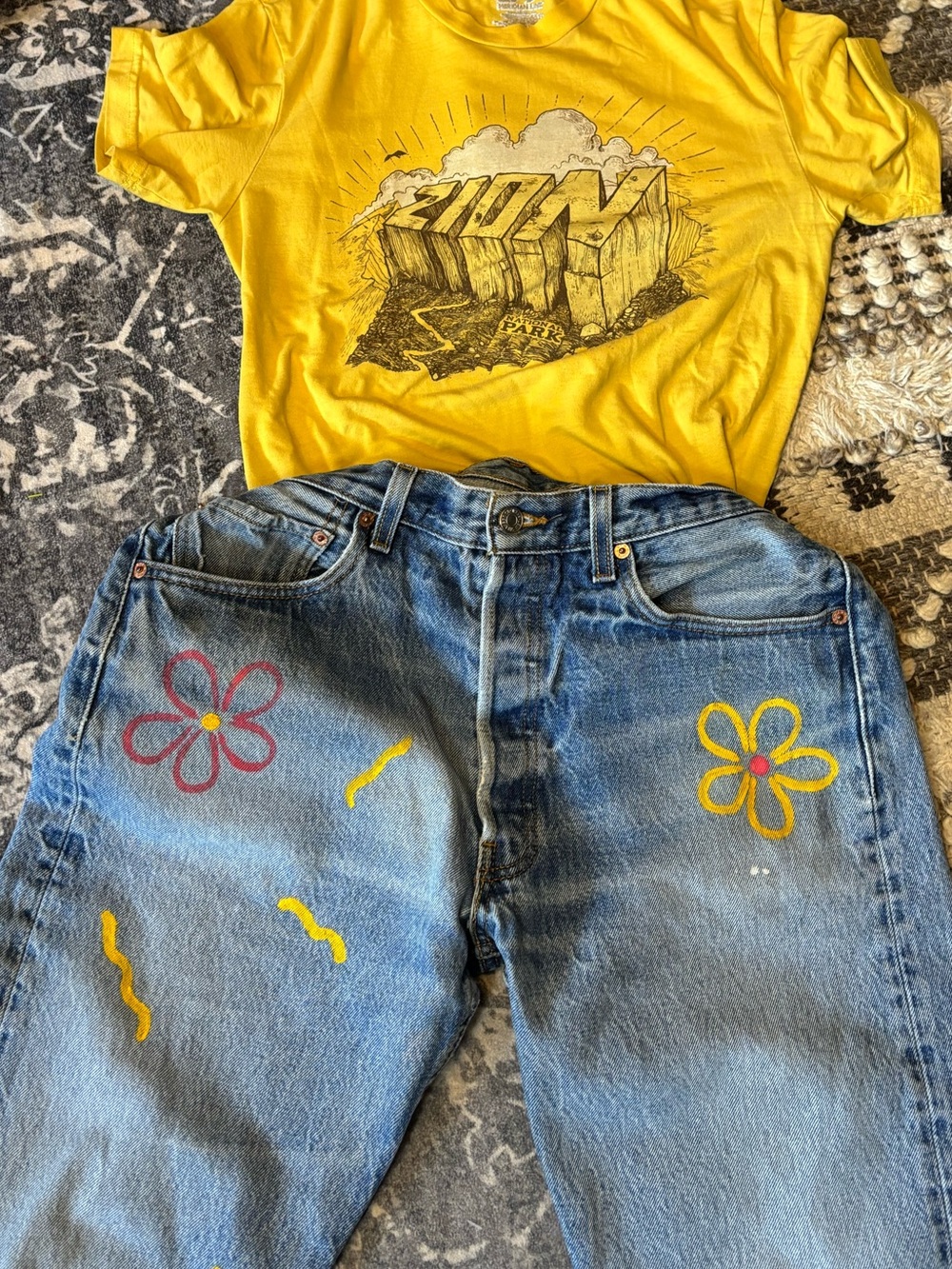 Vintage Levi’s 1990s–Early 2000s Levi’s 501 Hand-Painted Jeans - Picture 12 of 13